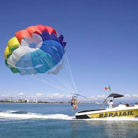 Large Row House With Private Fenced Garden For 10 Guests In Lignano Pineta