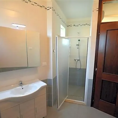 Large Row House With Private Fenced Garden For 10 Guests In Lignano Pineta Lignano Sabbiadoro