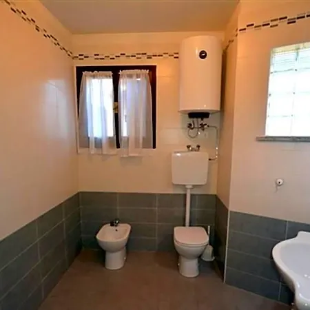 Large Row House With Private Fenced Garden For 10 Guests In Lignano Pineta Lignano Sabbiadoro