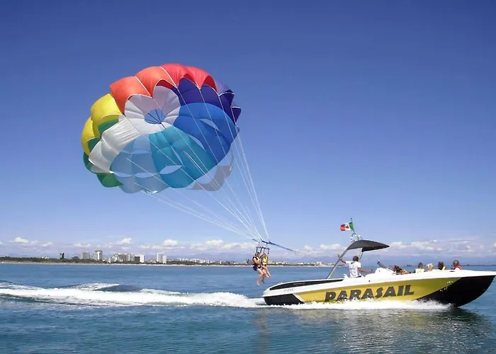 Large Row House With Private Fenced Garden For 10 Guests In Lignano Pineta